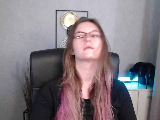 EmmaHeart on BongaCams 
