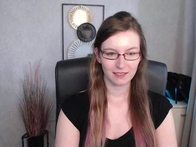 EmmaHeart on BongaCams 