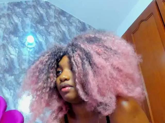 EMMAPARIS on BongaCams 