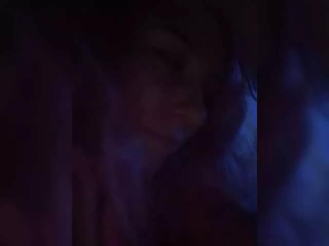 fairycryy1 on BongaCams