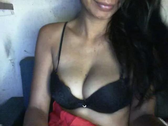 Giiulia on BongaCams 