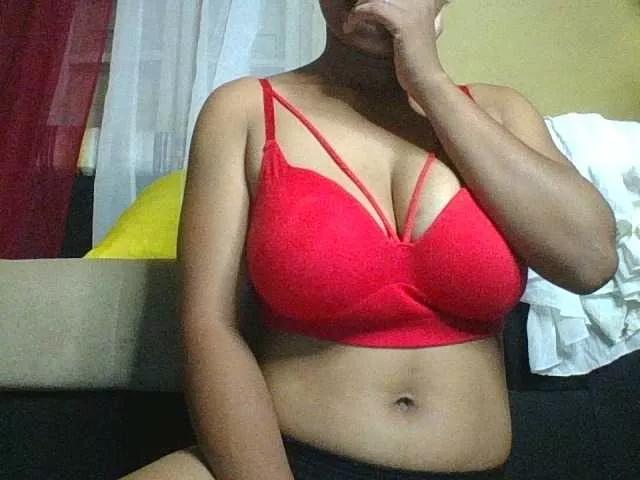 Giiulia on BongaCams 