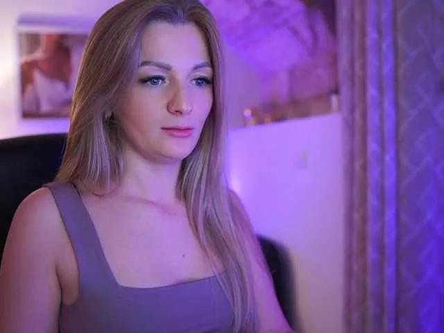 goldblond on BongaCams