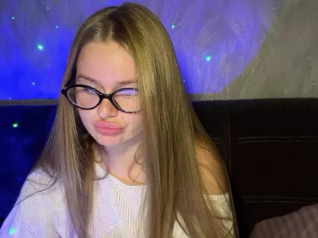 HeyBelly on BongaCams