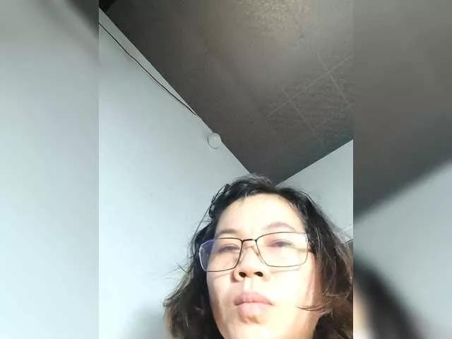 Hill6969 on BongaCams 