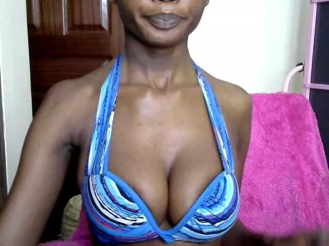 hippyshanice on BongaCams 