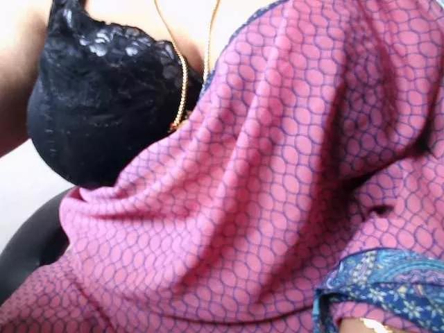 hotpavitra on BongaCams