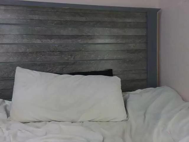 Hottierue8 on BongaCams 