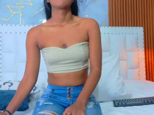 Indiancutiie on BongaCams 