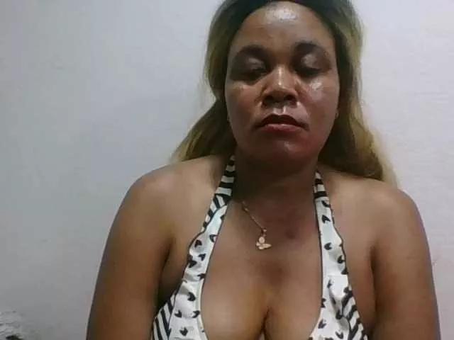 JELLA1 on BongaCams 