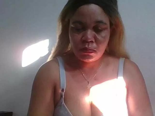 JELLA1 on BongaCams 