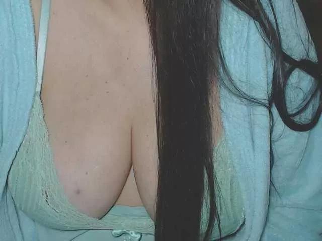 Kellyshowpv on BongaCams 