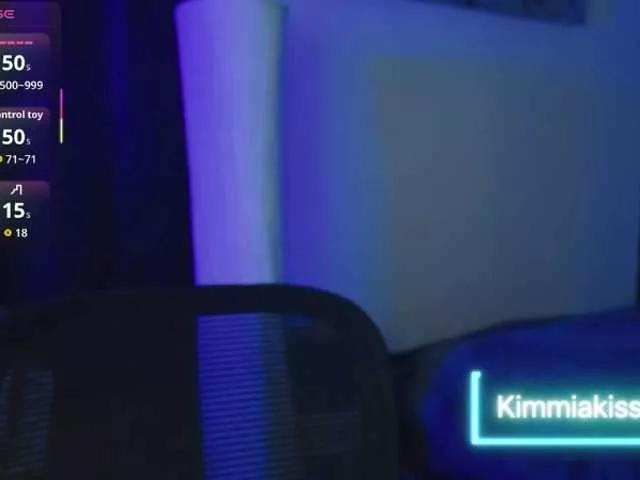 Kimmiakiss22 on BongaCams 