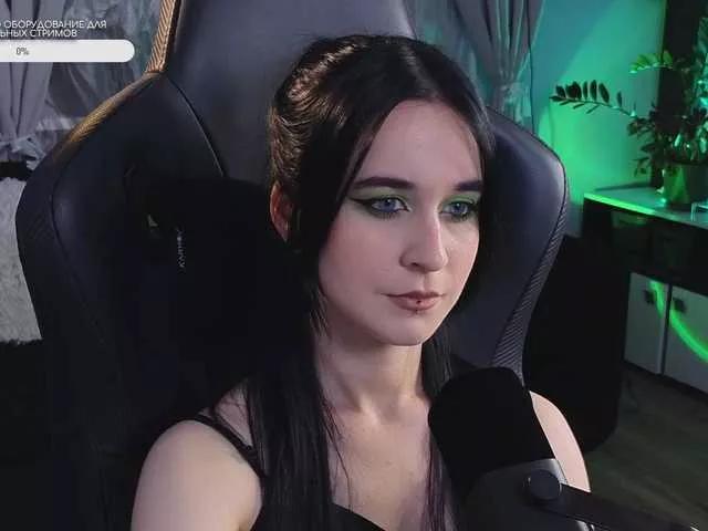 KiraLiLime on BongaCams