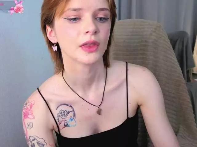 KiraMountrays on BongaCams