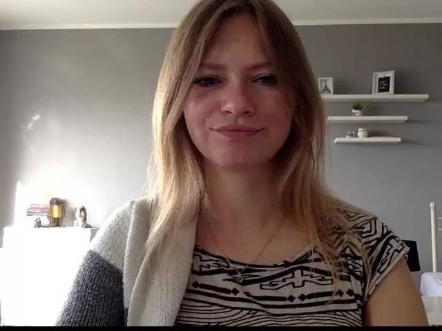 kissMillie on BongaCams 