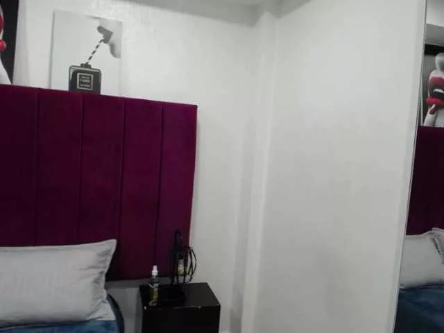 Kyllee28 on BongaCams 