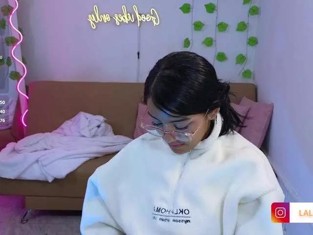 Lalalutsy-tay on BongaCams 
