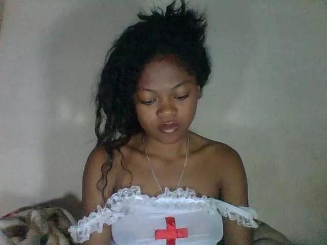 Laluna2 on BongaCams 