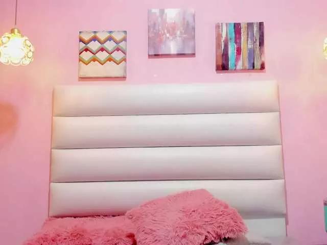 Leylaa1 on BongaCams 