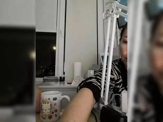 LiaLucos on BongaCams 