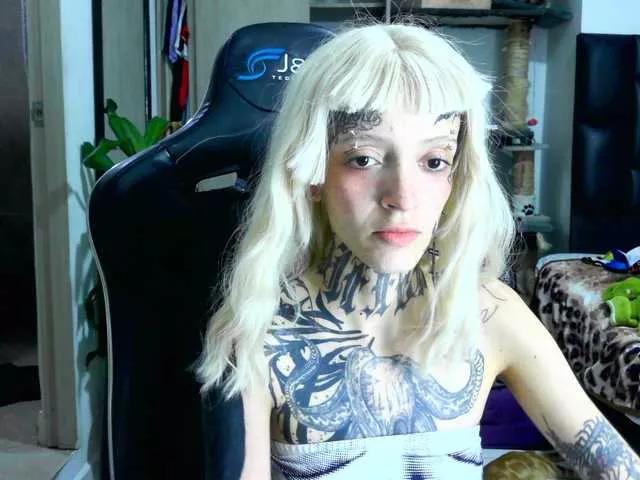 Lilo-taki-tuki on BongaCams