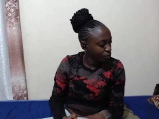 lilqueen1 on BongaCams 