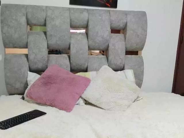 lily-blues on BongaCams 