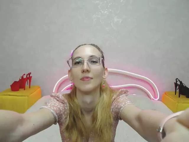 LizzieBrait on BongaCams 