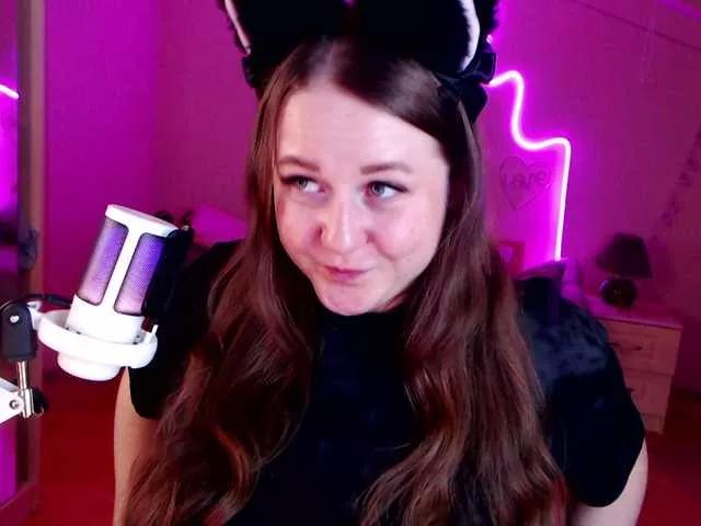 LizzyShine on BongaCams 