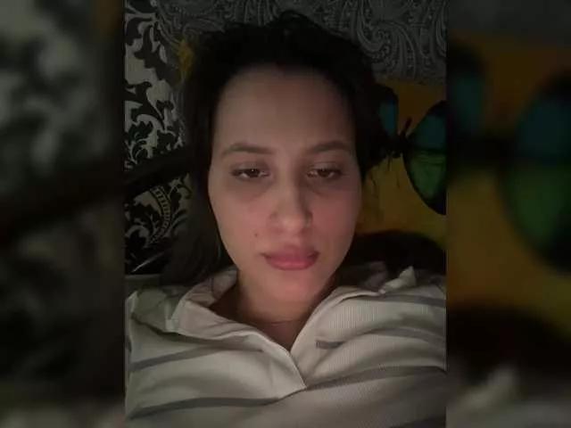 Llevie on BongaCams 