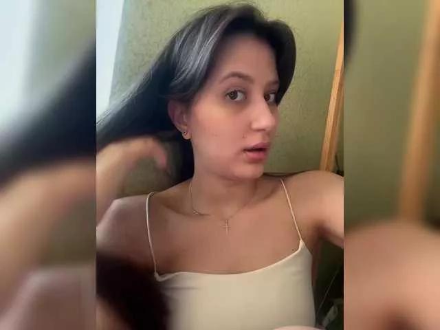 Llevie on BongaCams 