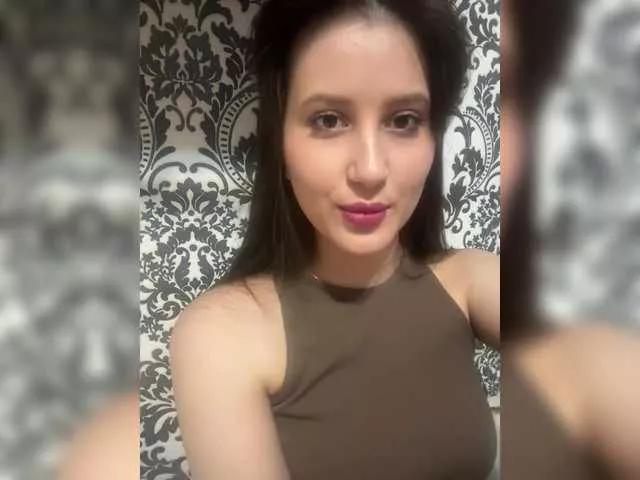 Llevie on BongaCams 