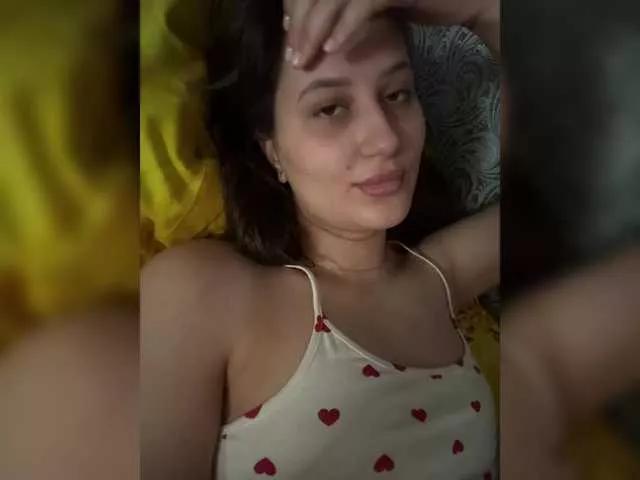 Llevie on BongaCams 