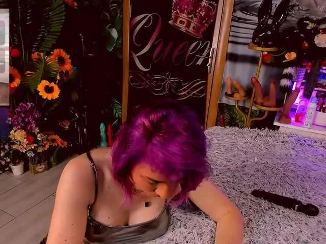 LolaHornyXXX on BongaCams 