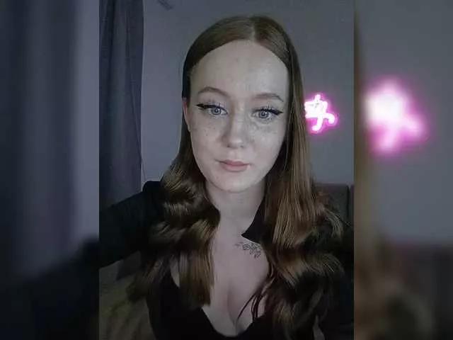 LolaMin on BongaCams 
