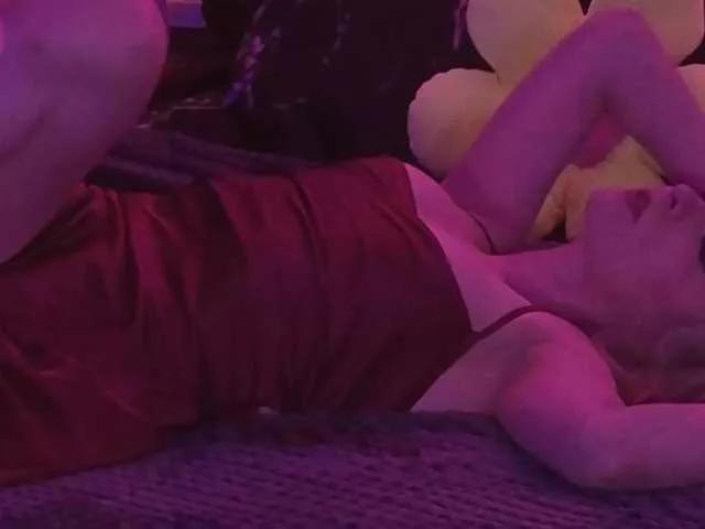 LollyGirlMoon on BongaCams 