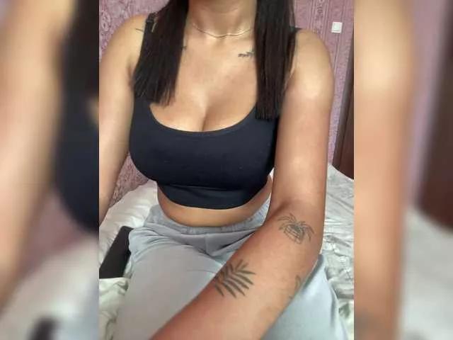 Lollypopp505 on BongaCams 