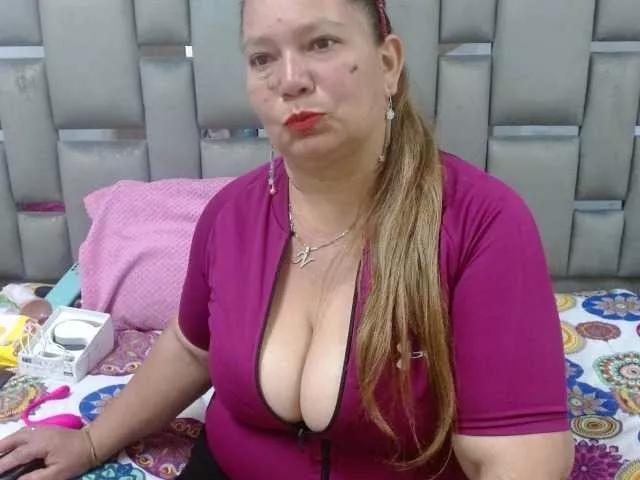 Loly47 on BongaCams 
