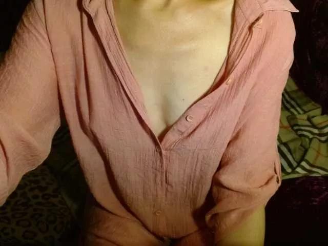 LorraineOSun on BongaCams 