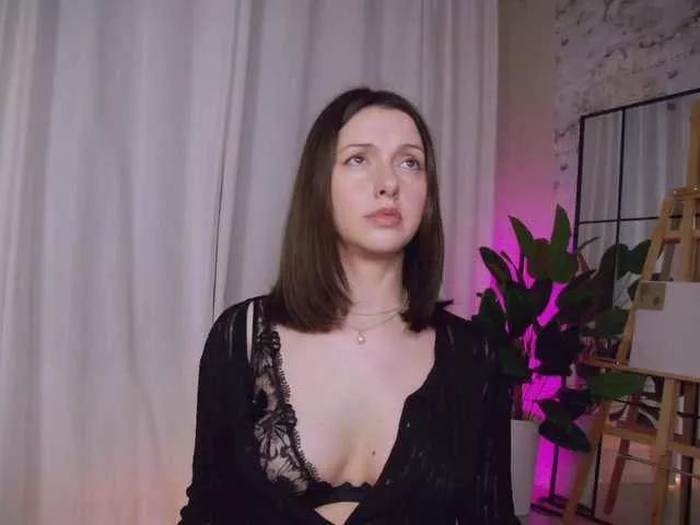 LOVEIS- on BongaCams