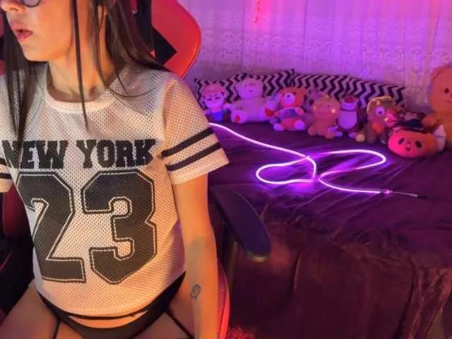 Luahot66 on BongaCams
