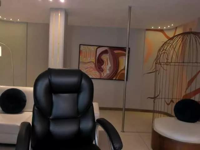 MaiaCollins1 on BongaCams 