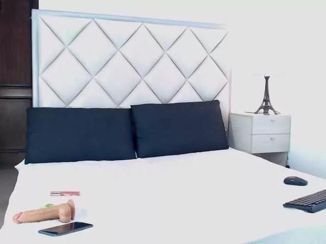 Maya-Baker on BongaCams 