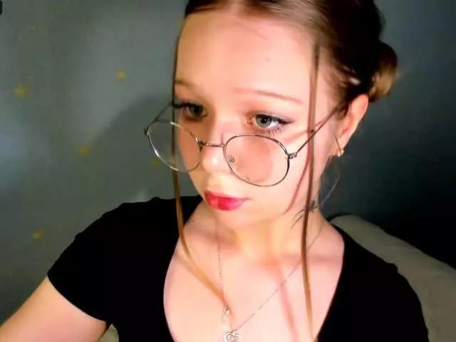 MelMooon on BongaCams 