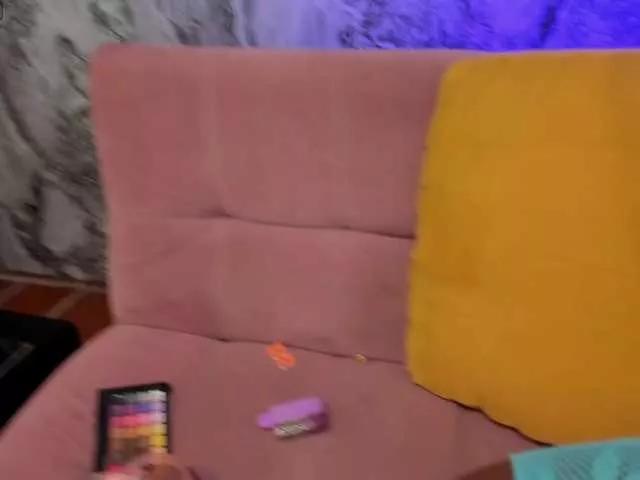 MiiaaCollinss on BongaCams 