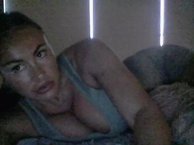 Millisa13 on BongaCams 