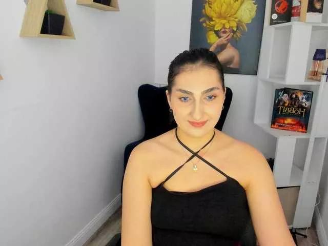 MirrorOfHeart on BongaCams 