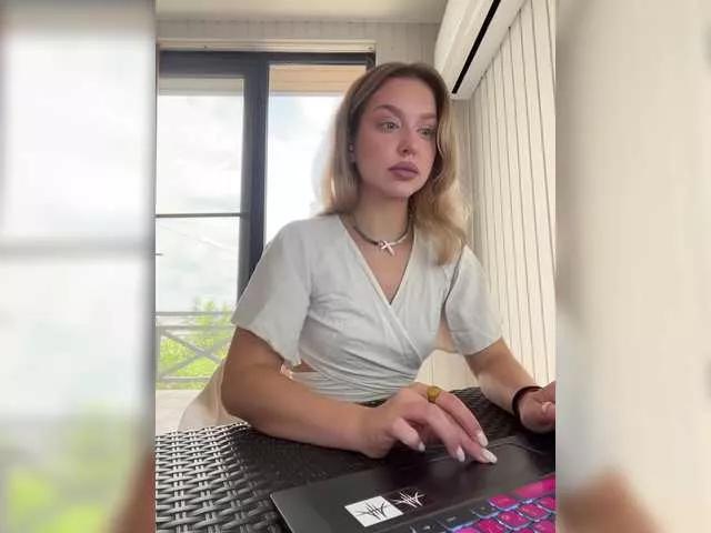 MistressX555 on BongaCams