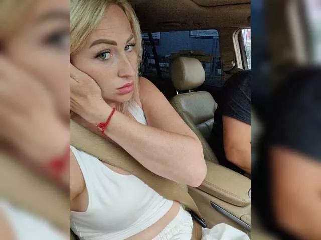 MOLLY-7 on BongaCams 